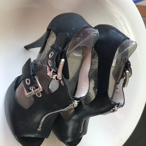Black silver hard wear Michael Kors heels size 6 - Picture 2 of 8